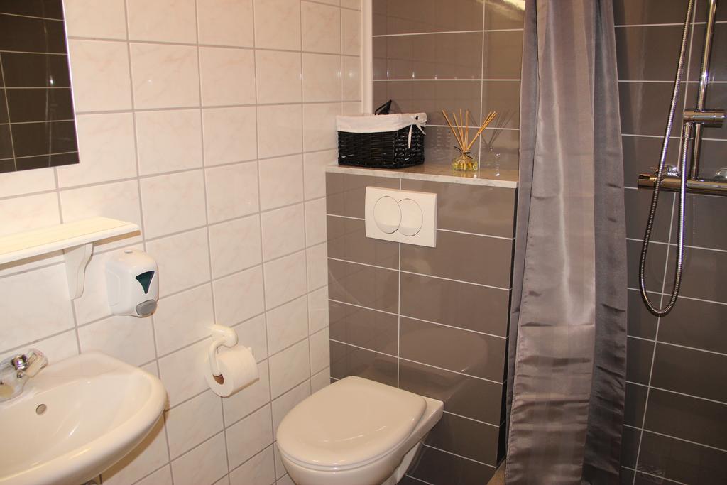 אקורירי Acco Guesthouse מראה חיצוני תמונה